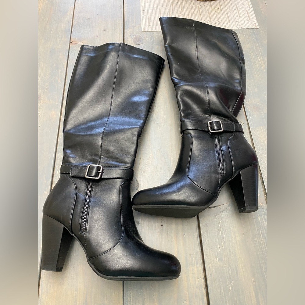 Jessica Cline Black Heeled Leather Boots
